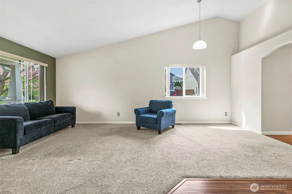17216 139th Avenue E Puyallup WA 98374