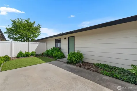 156 Quail Run Boulevard Wenatchee WA 98801