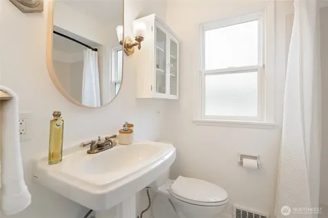 4718 49th Avenue SW Seattle WA 98116