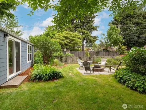4718 49th Avenue SW Seattle WA 98116