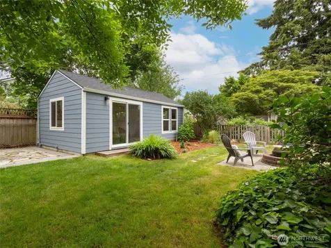 4718 49th Avenue SW Seattle WA 98116