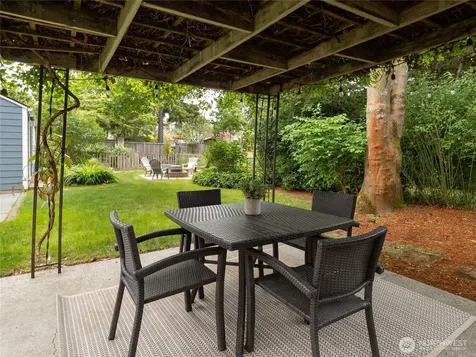 4718 49th Avenue SW Seattle WA 98116