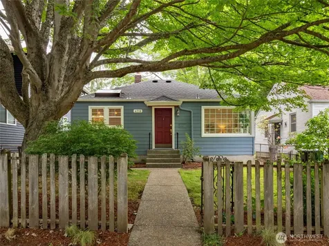 4718 49th Avenue SW Seattle WA 98116