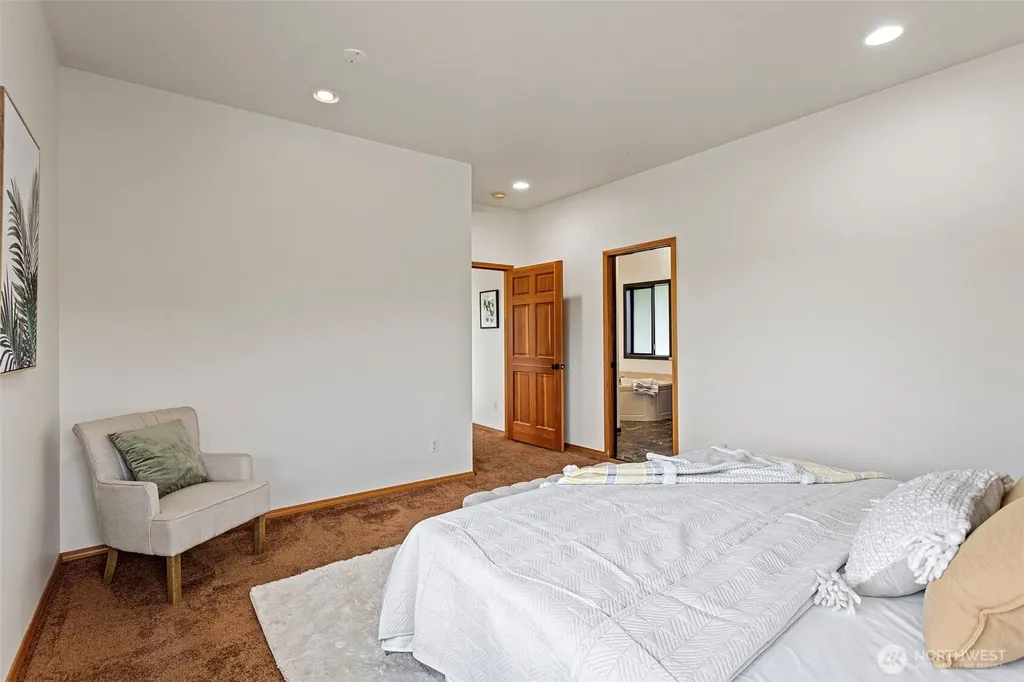 5011 S 138th Street Tukwila WA 98168