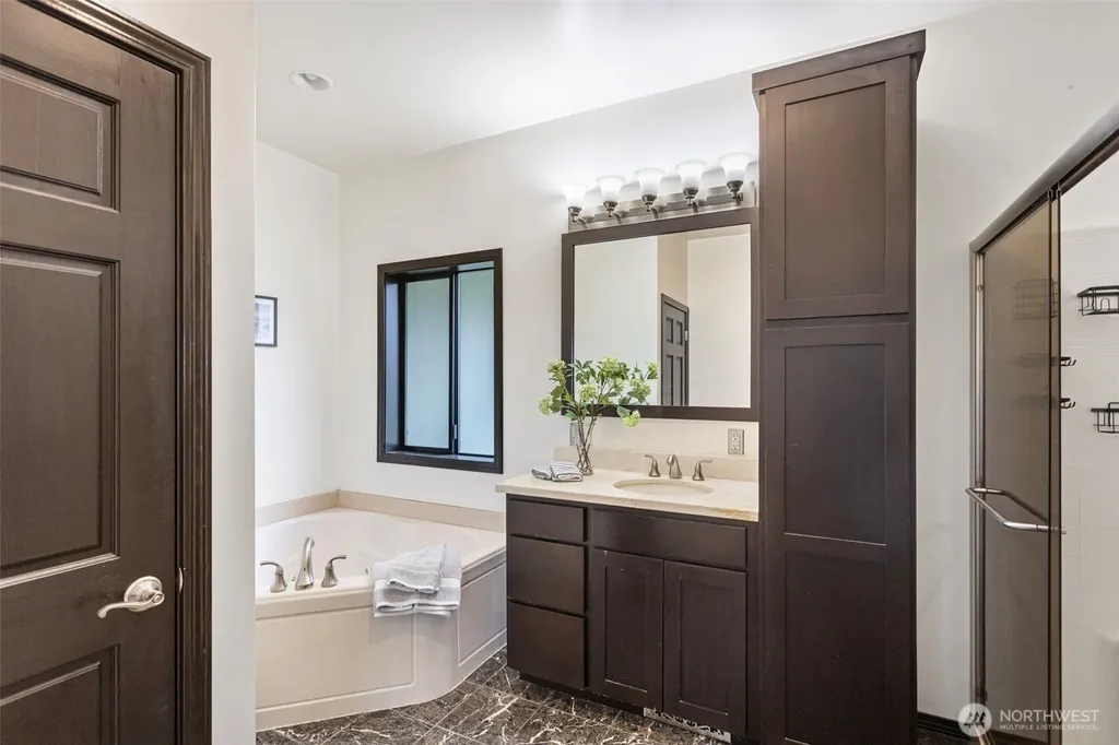 5011 S 138th Street Tukwila WA 98168