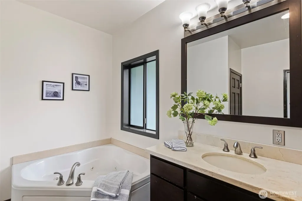 5011 S 138th Street Tukwila WA 98168