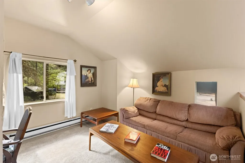 6989 Snoqualmie Place Glacier WA 98244