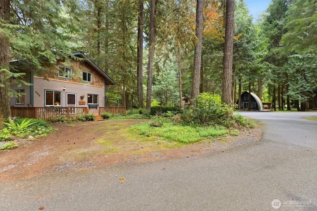6989 Snoqualmie Place Glacier WA 98244
