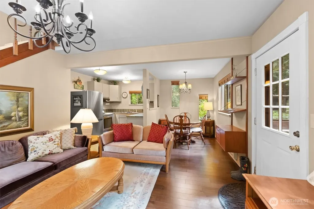 6989 Snoqualmie Place Glacier WA 98244