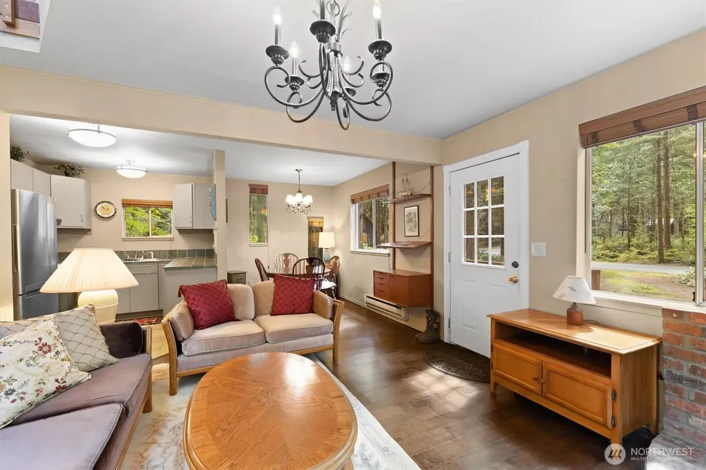 6989 Snoqualmie Place Glacier WA 98244
