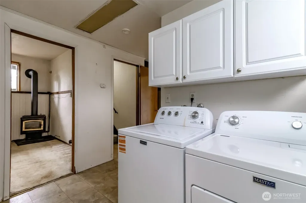 10716 102nd Street SW Tacoma WA 98498