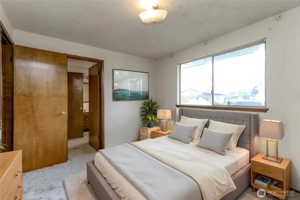 10716 102nd Street SW Tacoma WA 98498