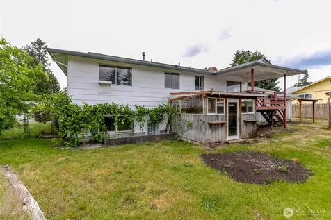 10716 102nd Street SW Tacoma WA 98498