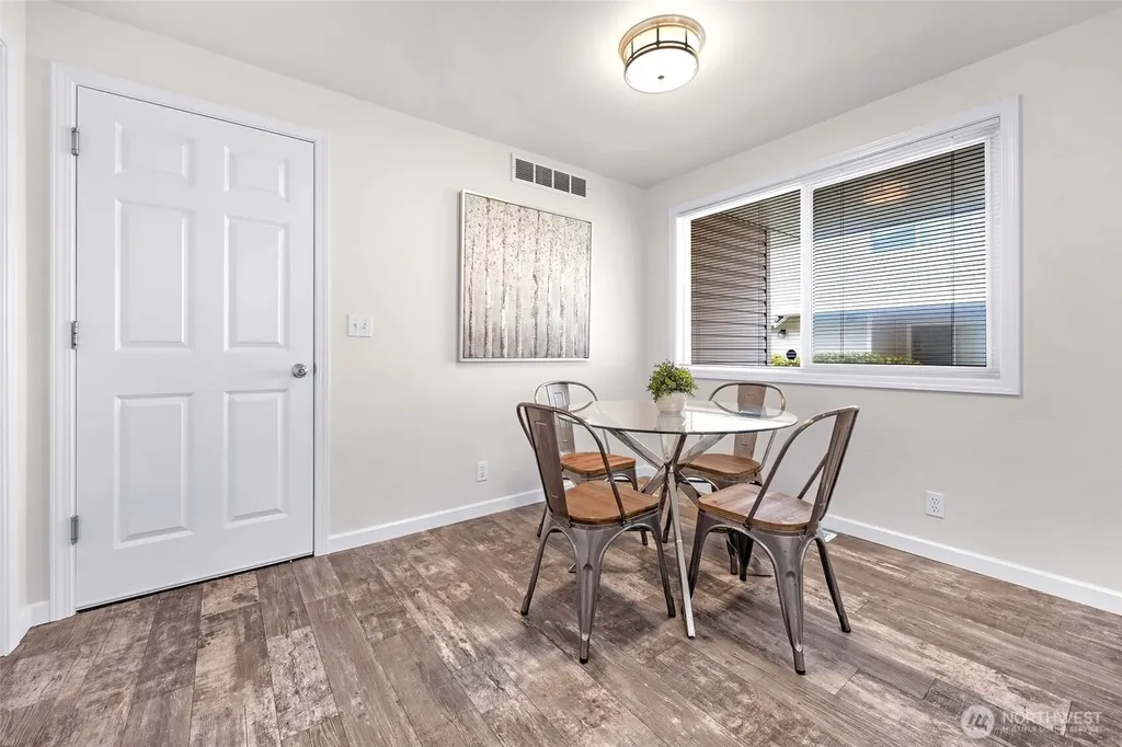 4714 NE 18th Place Renton WA 98059