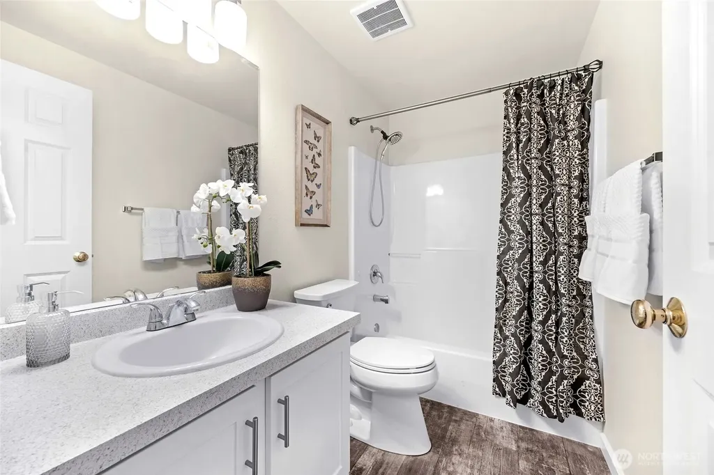 4714 NE 18th Place Renton WA 98059