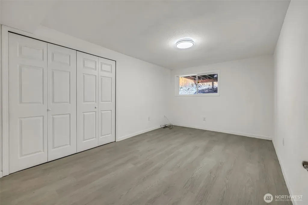 959 Hoquiam Avenue NE Renton WA 98059