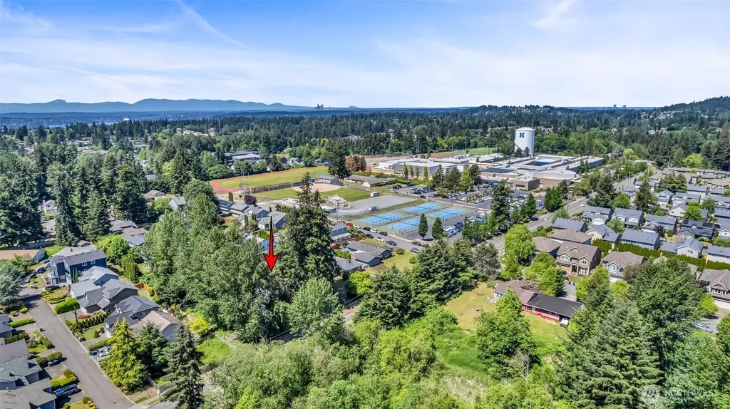 959 Hoquiam Avenue NE Renton WA 98059