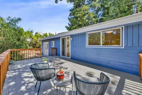 959 Hoquiam Avenue NE Renton WA 98059