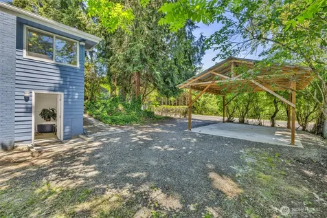 959 Hoquiam Avenue NE Renton WA 98059