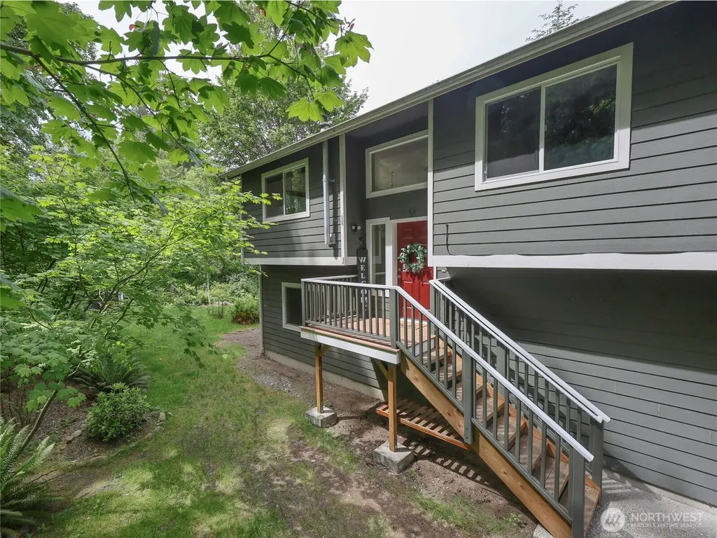 1924 1924 & 1912 238th Avenue NE Granite Falls WA 98252
