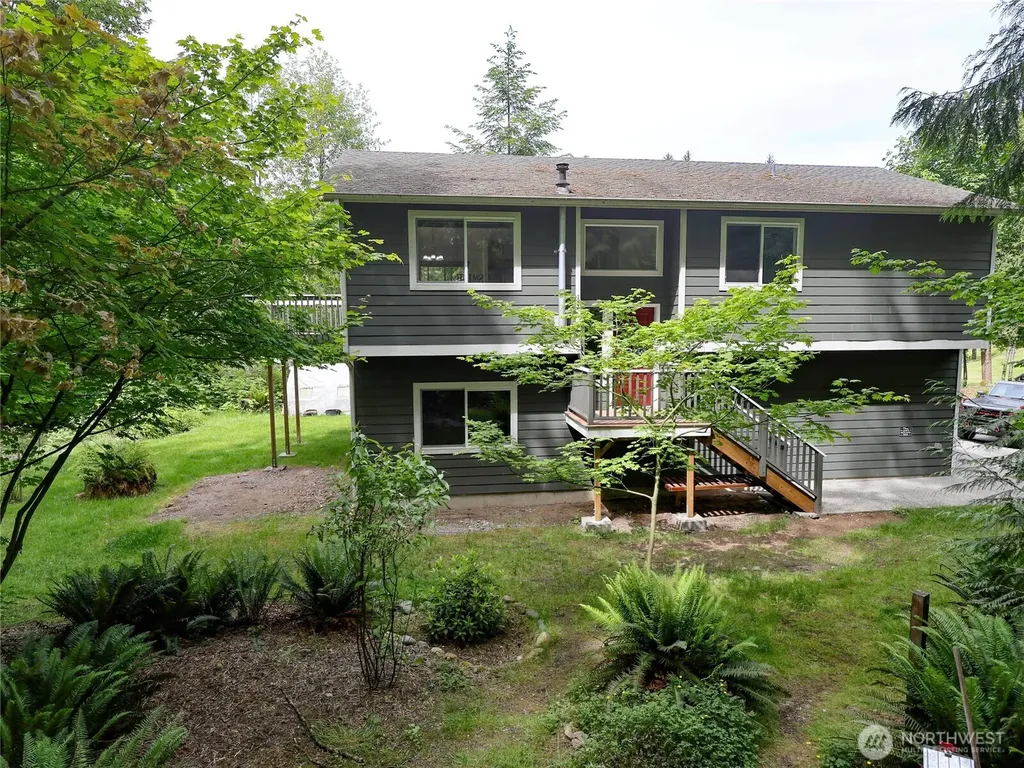 1924 1924 & 1912 238th Avenue NE Granite Falls WA 98252
