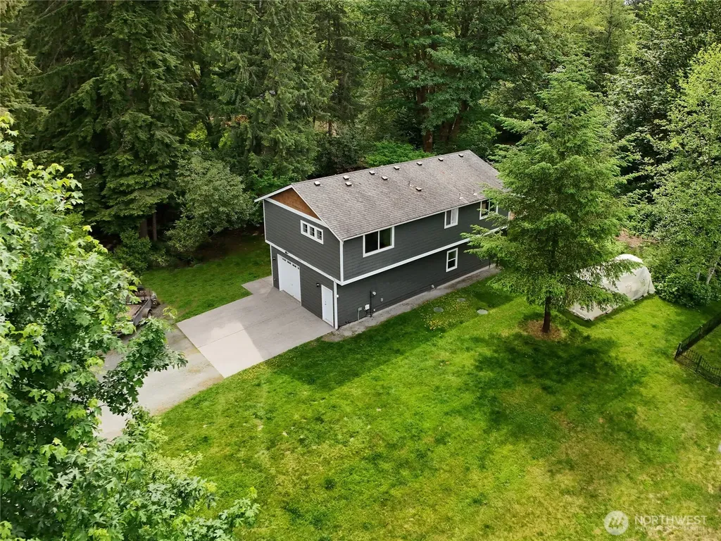 1924 1924 & 1912 238th Avenue NE Granite Falls WA 98252