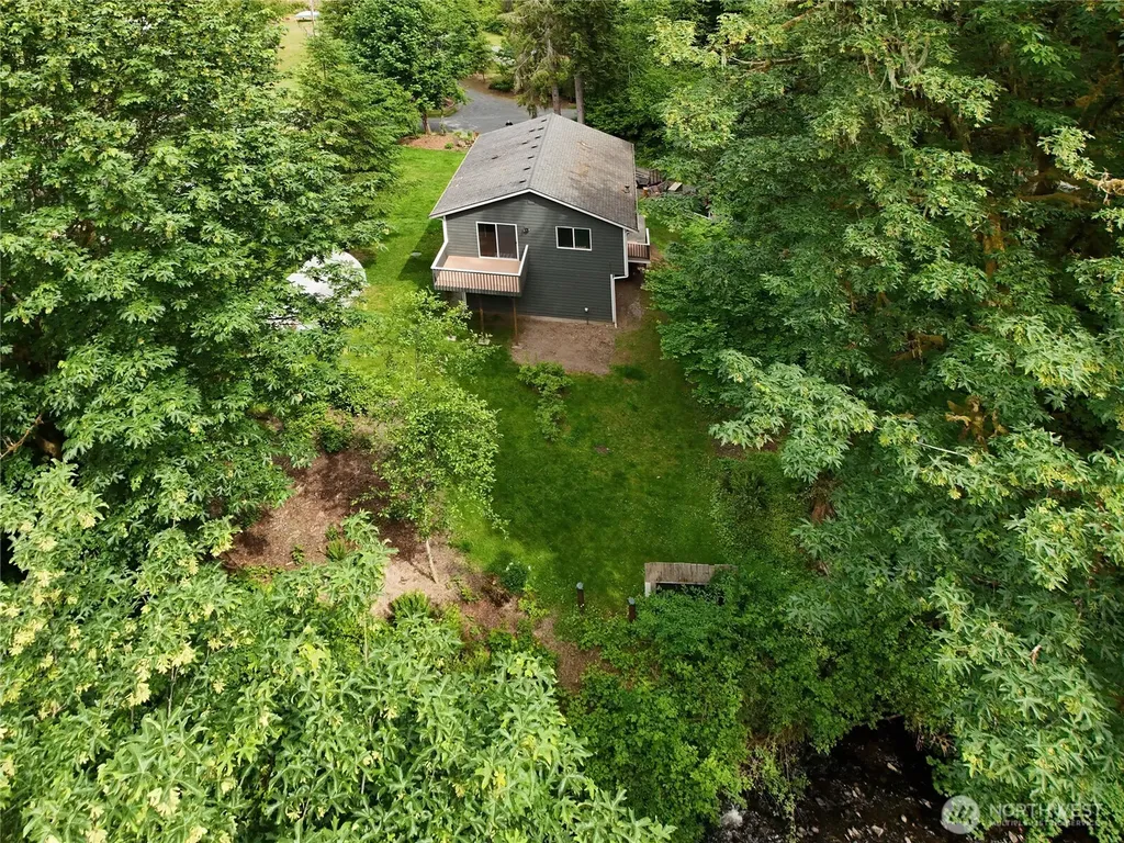 1924 1924 & 1912 238th Avenue NE Granite Falls WA 98252