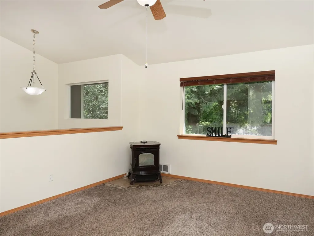 1924 1924 & 1912 238th Avenue NE Granite Falls WA 98252
