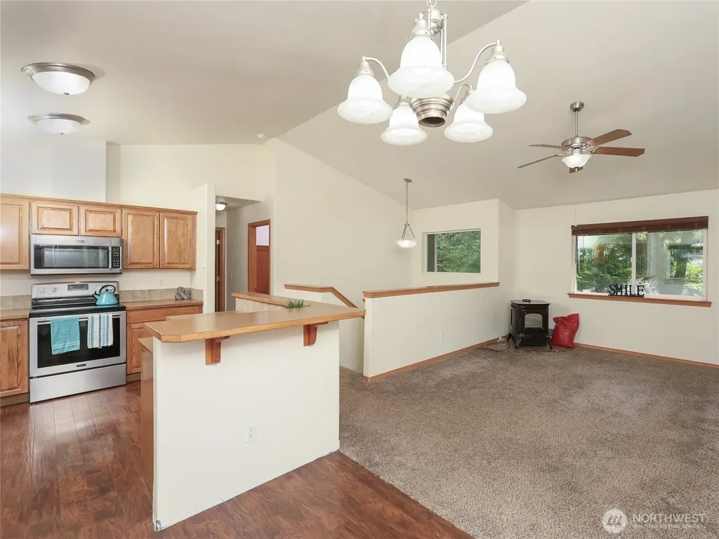 1924 1924 & 1912 238th Avenue NE Granite Falls WA 98252