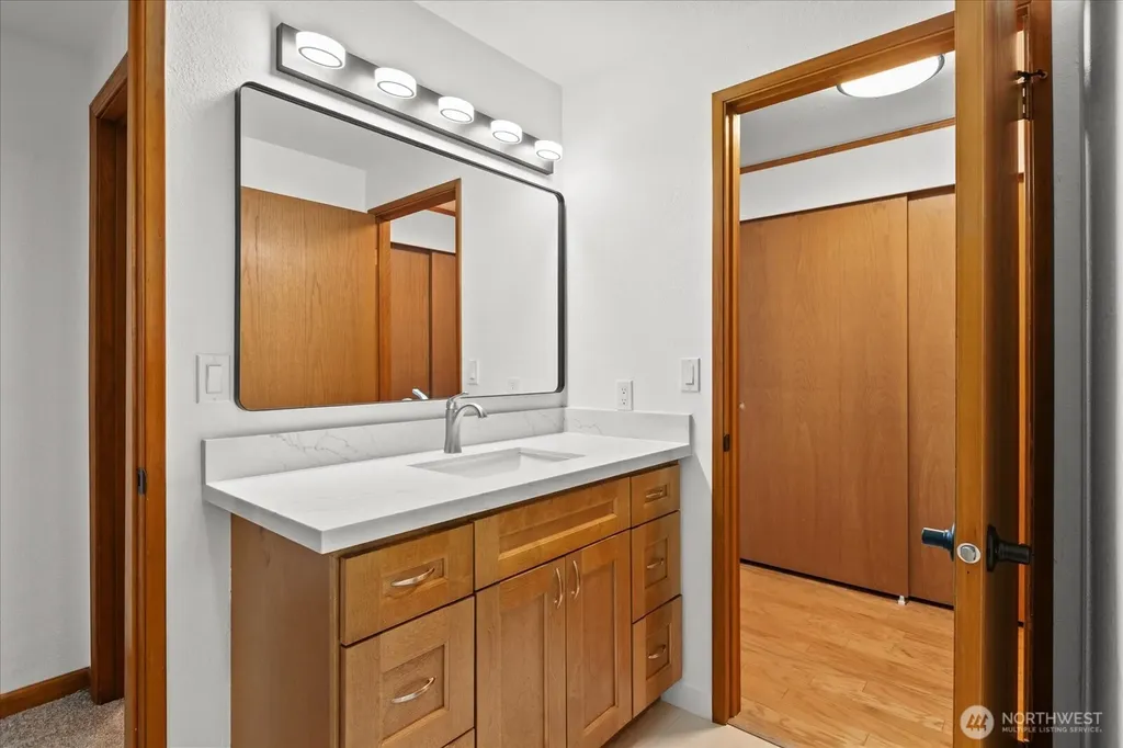 1935 F Street SE Auburn WA 98002