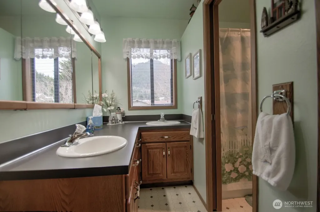 350 Cherry Lane Morton WA 98356