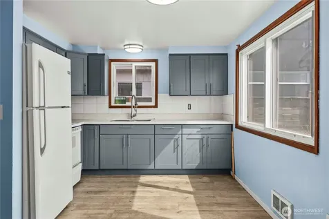 6919 Carleton Avenue S Seattle WA 98108