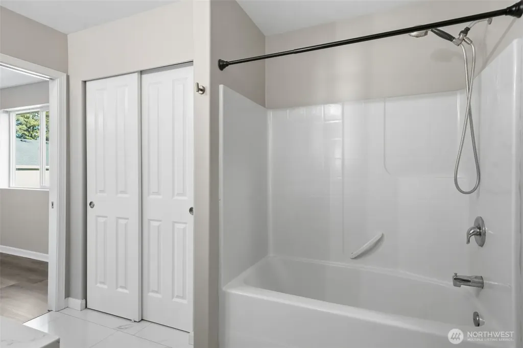 2271 SE Upchurch Way Port Orchard WA 98366