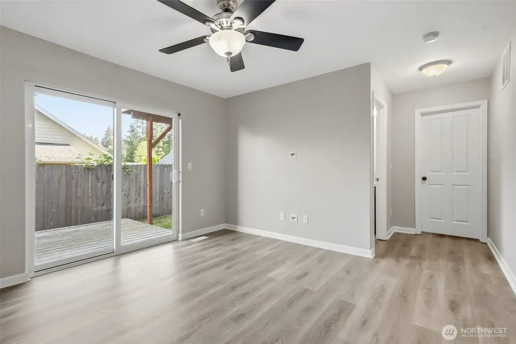 2271 SE Upchurch Way Port Orchard WA 98366