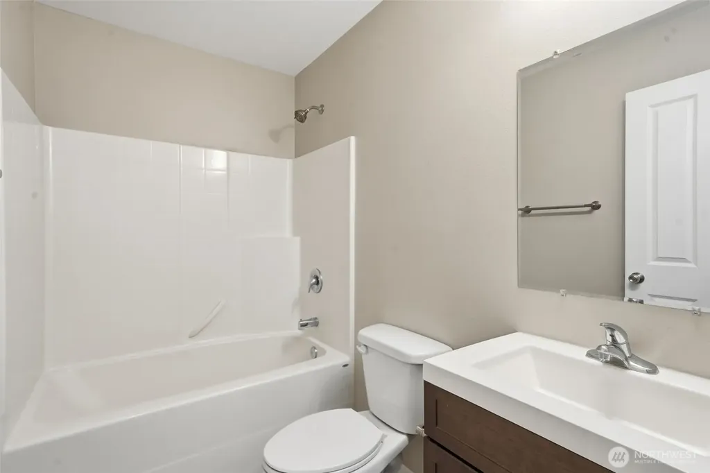 2271 SE Upchurch Way Port Orchard WA 98366