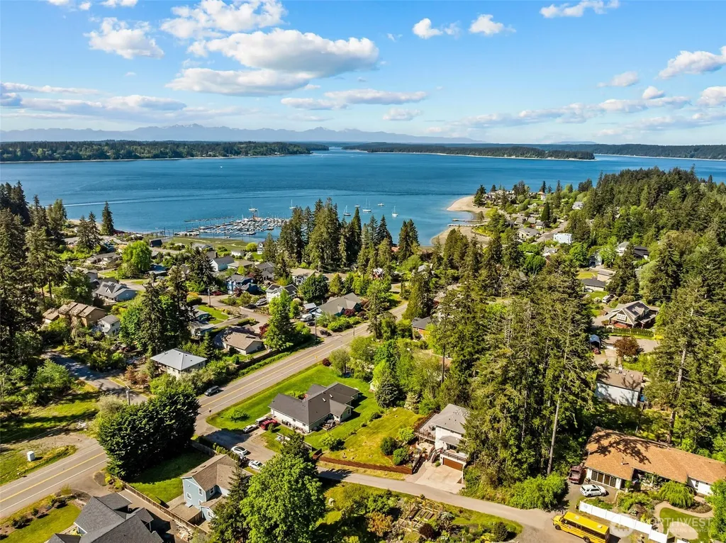 512 72nd Avenue NE Olympia WA 98506