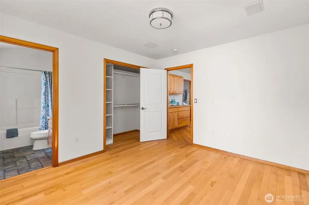 512 72nd Avenue NE Olympia WA 98506