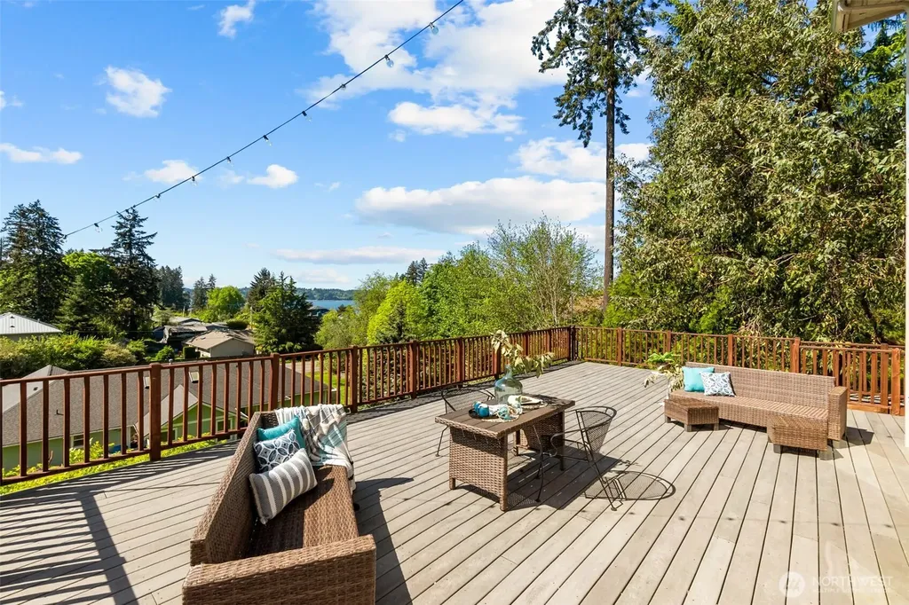 512 72nd Avenue NE Olympia WA 98506