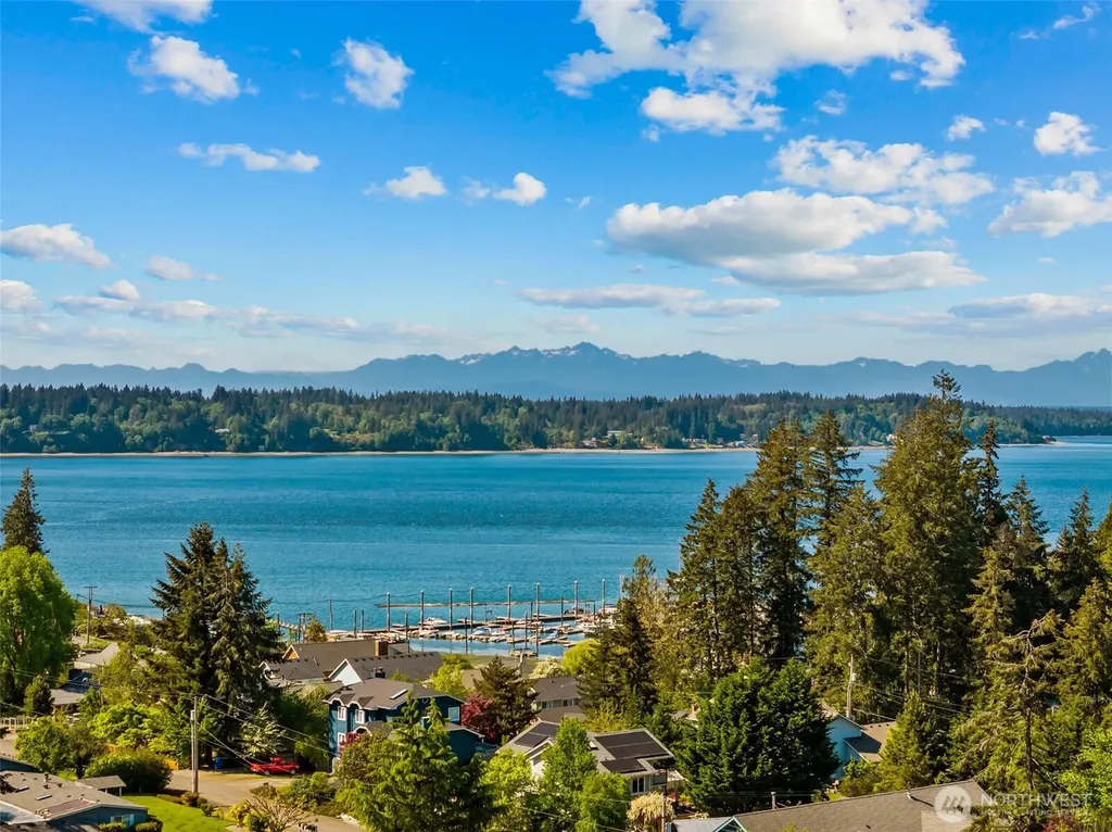512 72nd Avenue NE Olympia WA 98506