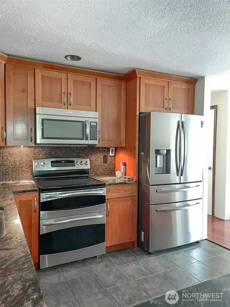 11857 SE 282nd Street Auburn WA 98092