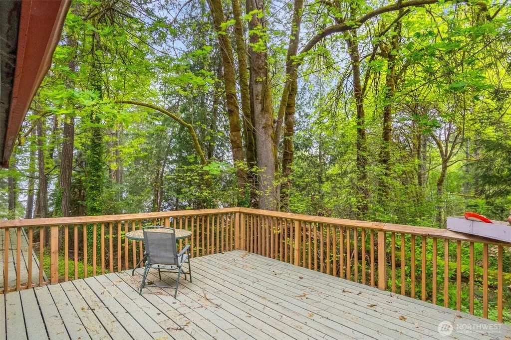 6105 Elizan Drive NW Olympia WA 98502