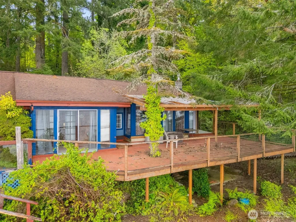 6105 Elizan Drive NW Olympia WA 98502