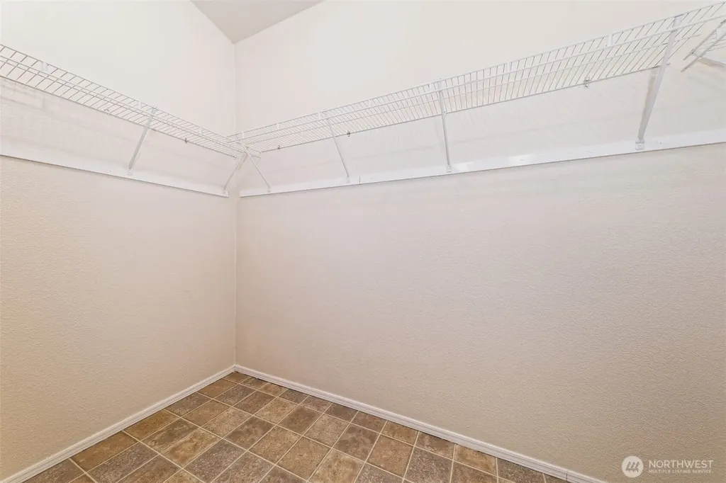 221 SE Fuchsia Avenue Shelton WA 98584