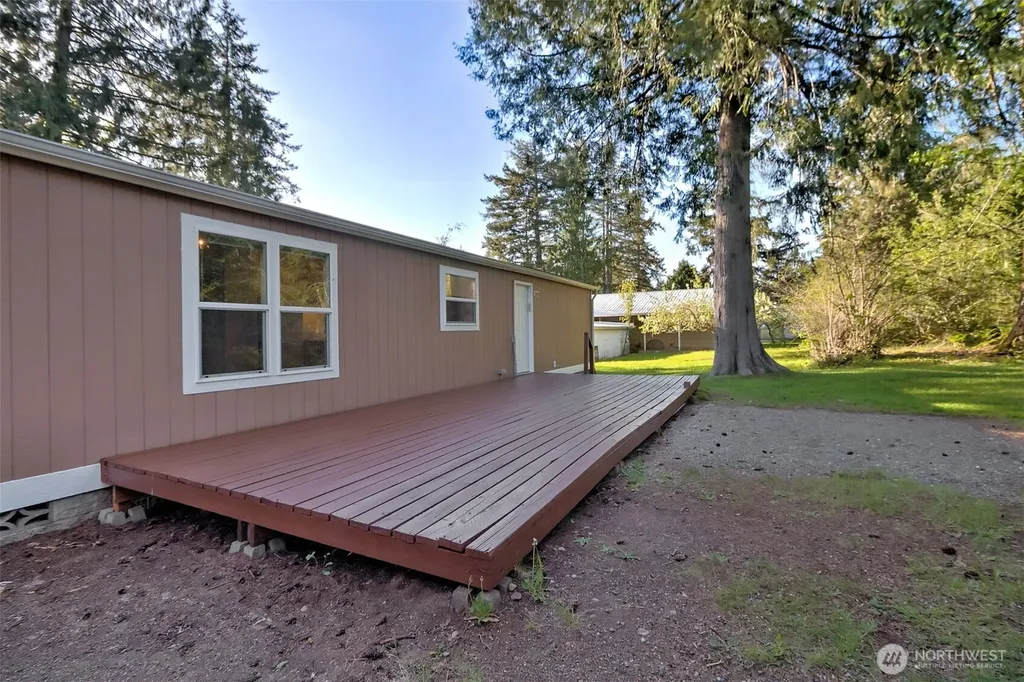 221 SE Fuchsia Avenue Shelton WA 98584