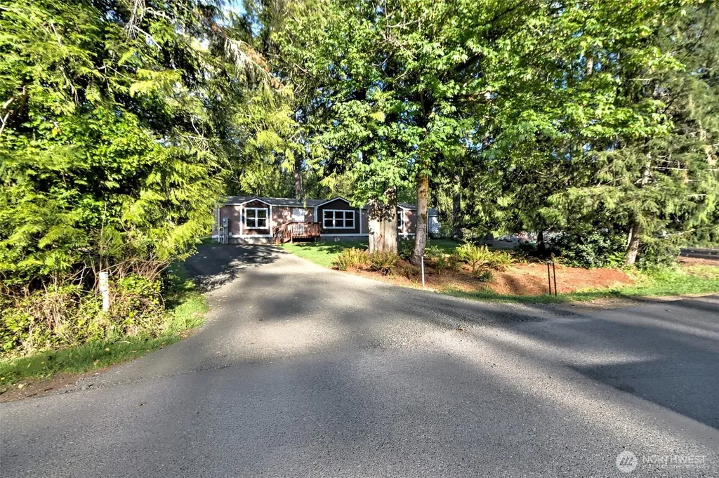 221 SE Fuchsia Avenue Shelton WA 98584