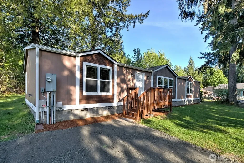 221 SE Fuchsia Avenue Shelton WA 98584
