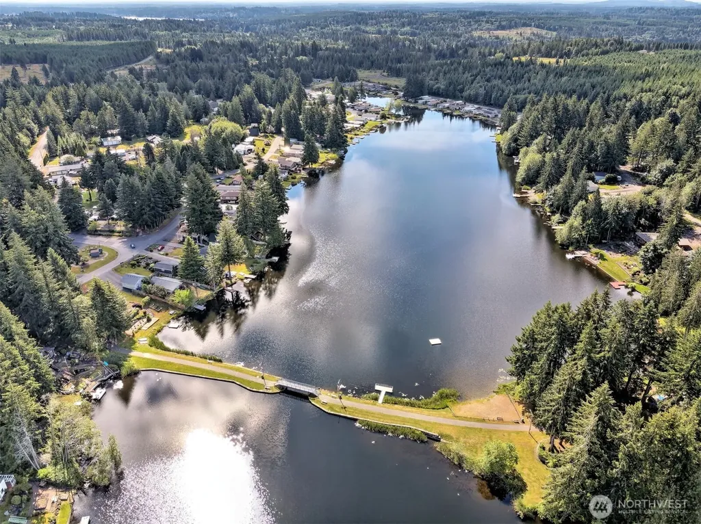 221 SE Fuchsia Avenue Shelton WA 98584