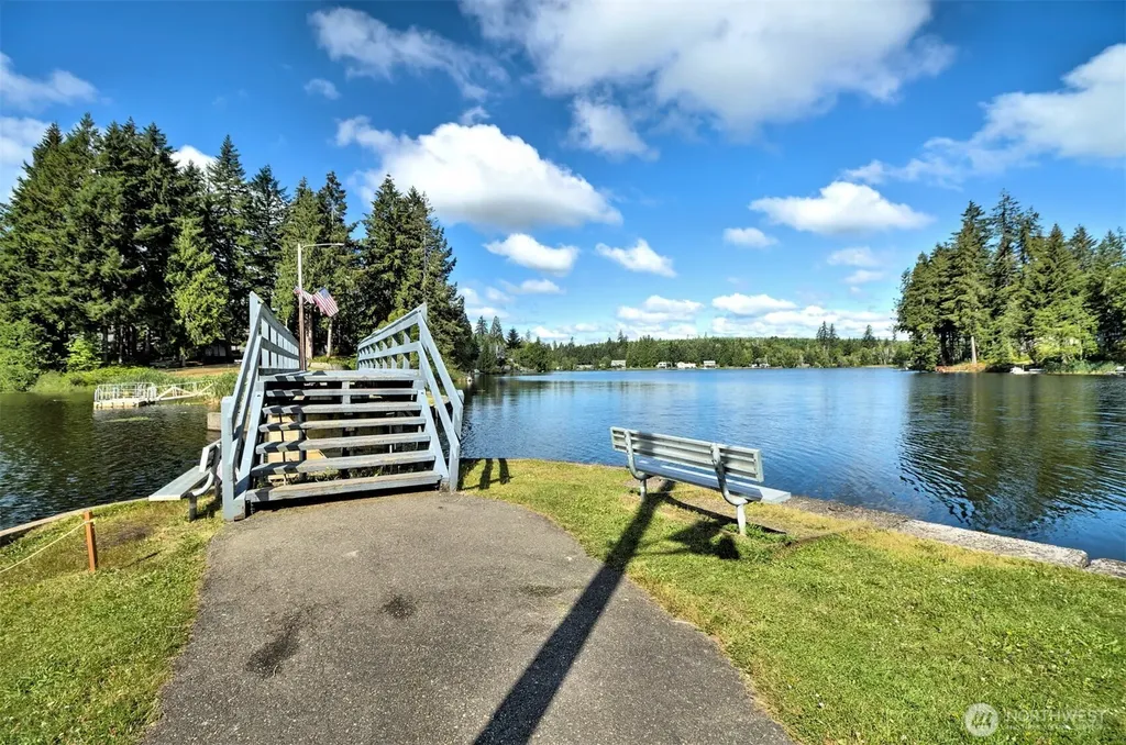 221 SE Fuchsia Avenue Shelton WA 98584