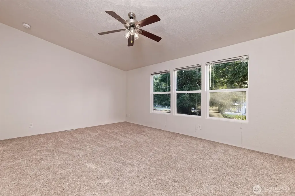221 SE Fuchsia Avenue Shelton WA 98584