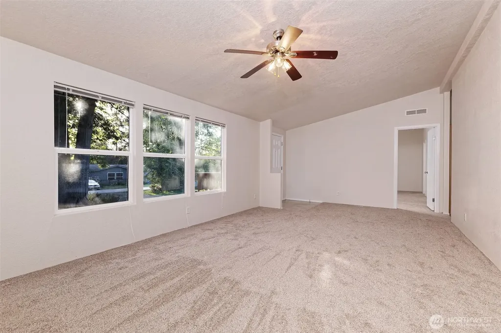 221 SE Fuchsia Avenue Shelton WA 98584